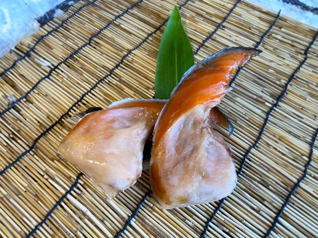 サーモンカマ一夜干し2ケ入り