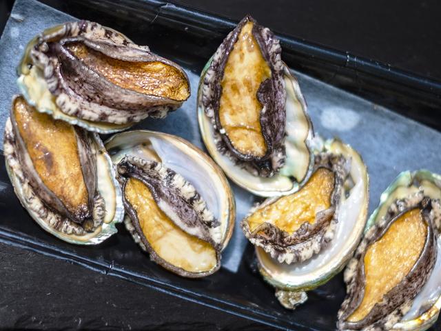 北海道産あわび刺身4～6個入