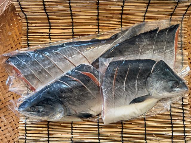 北海道産時しらず鮭の切り身4分割真空